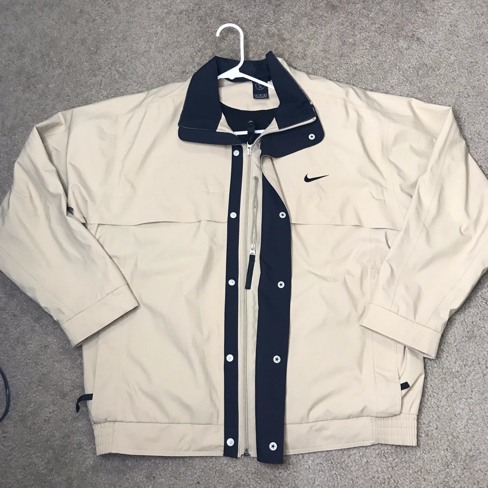 Light Nike Golf Jacket Men’s Large Khaki color